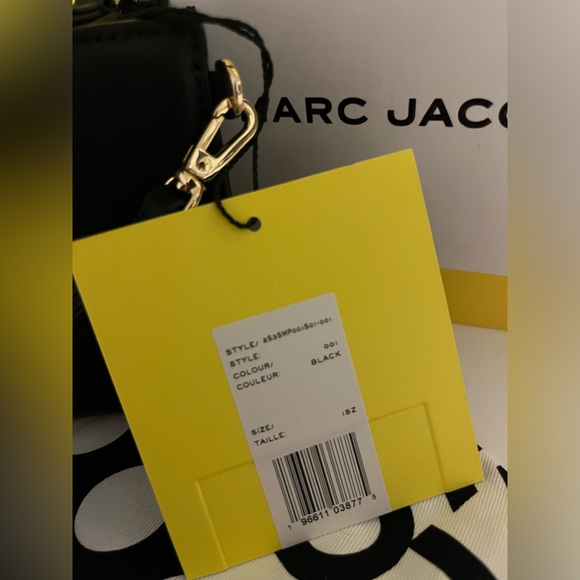 BNWT MARC JACOB’S WRISTLET WALLET - Picture 3 of 8